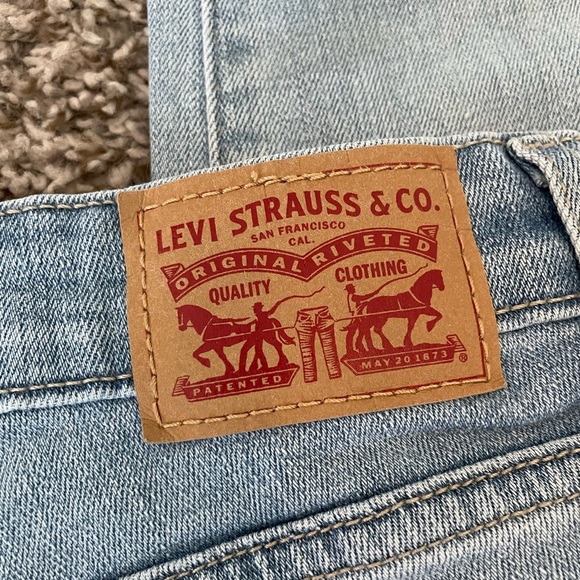 Levi Strauss 721 High Rise Skinny Jeans 💙 - Picture 4 of 6